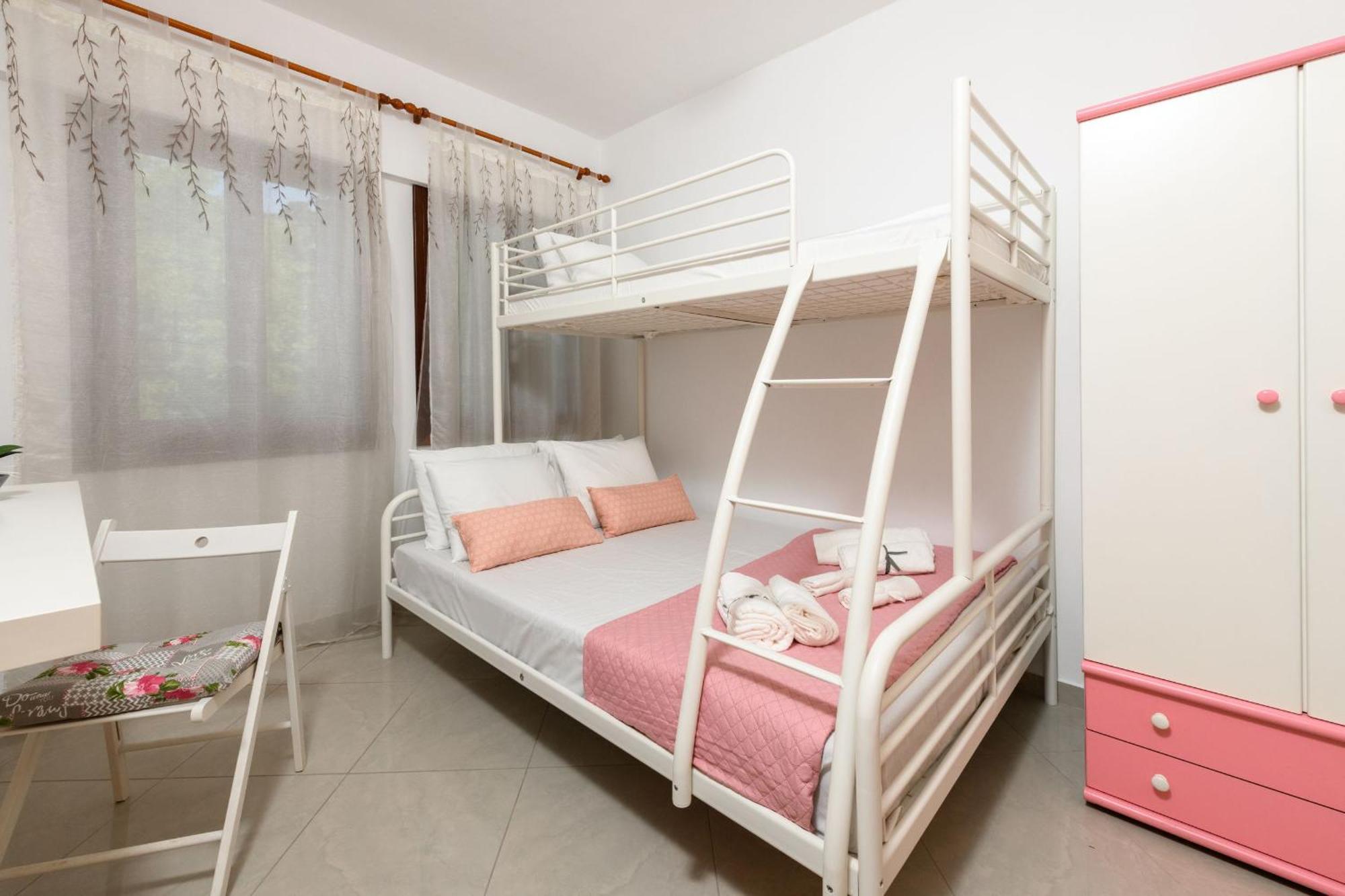 Whitegold Apartments Panagia Panagia  Habitación foto