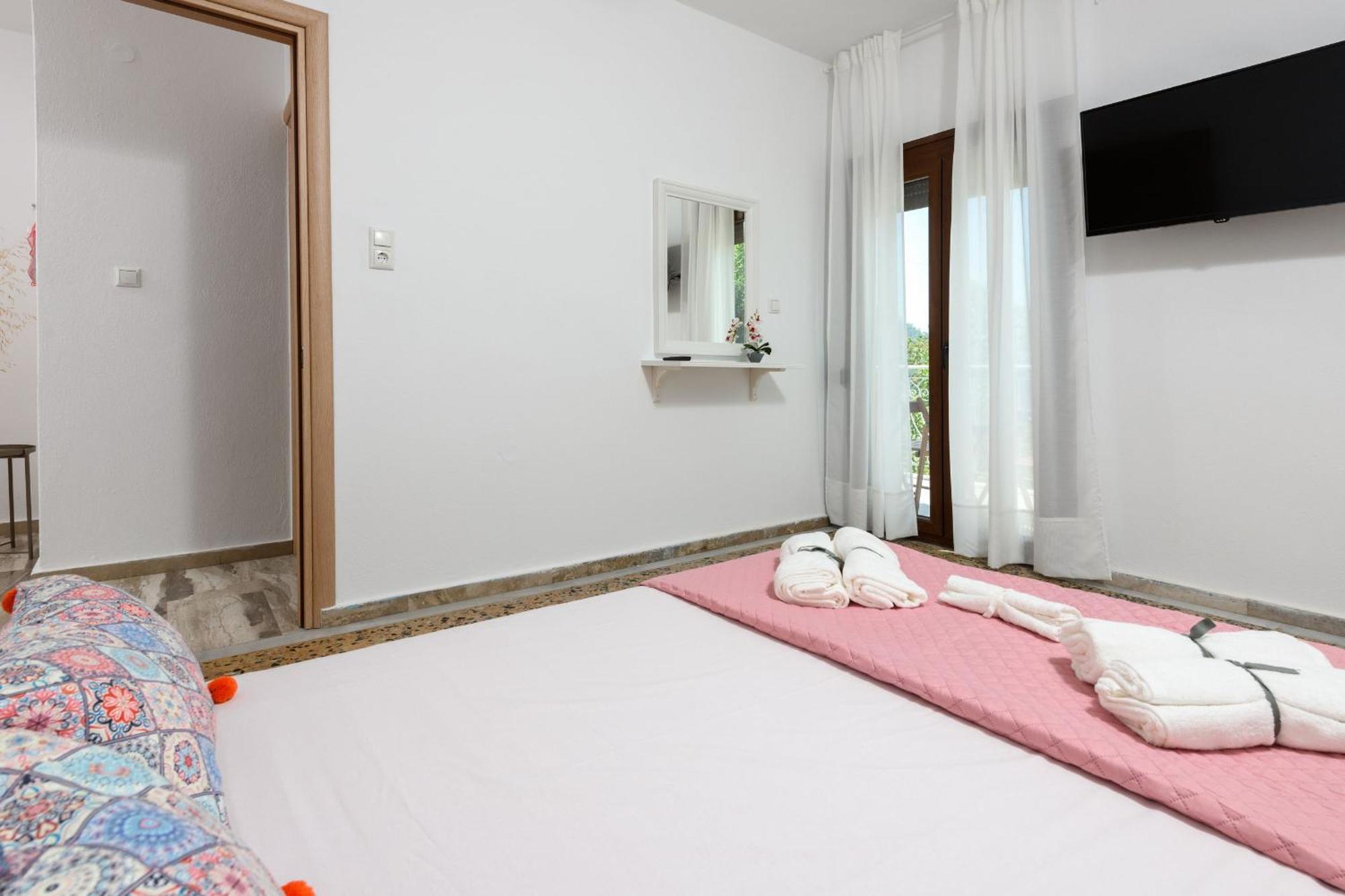 Whitegold Apartments Panagia Panagia  Exterior foto